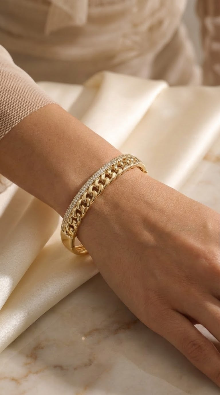 Elegant Stainless Steel Bracelet with Zircon