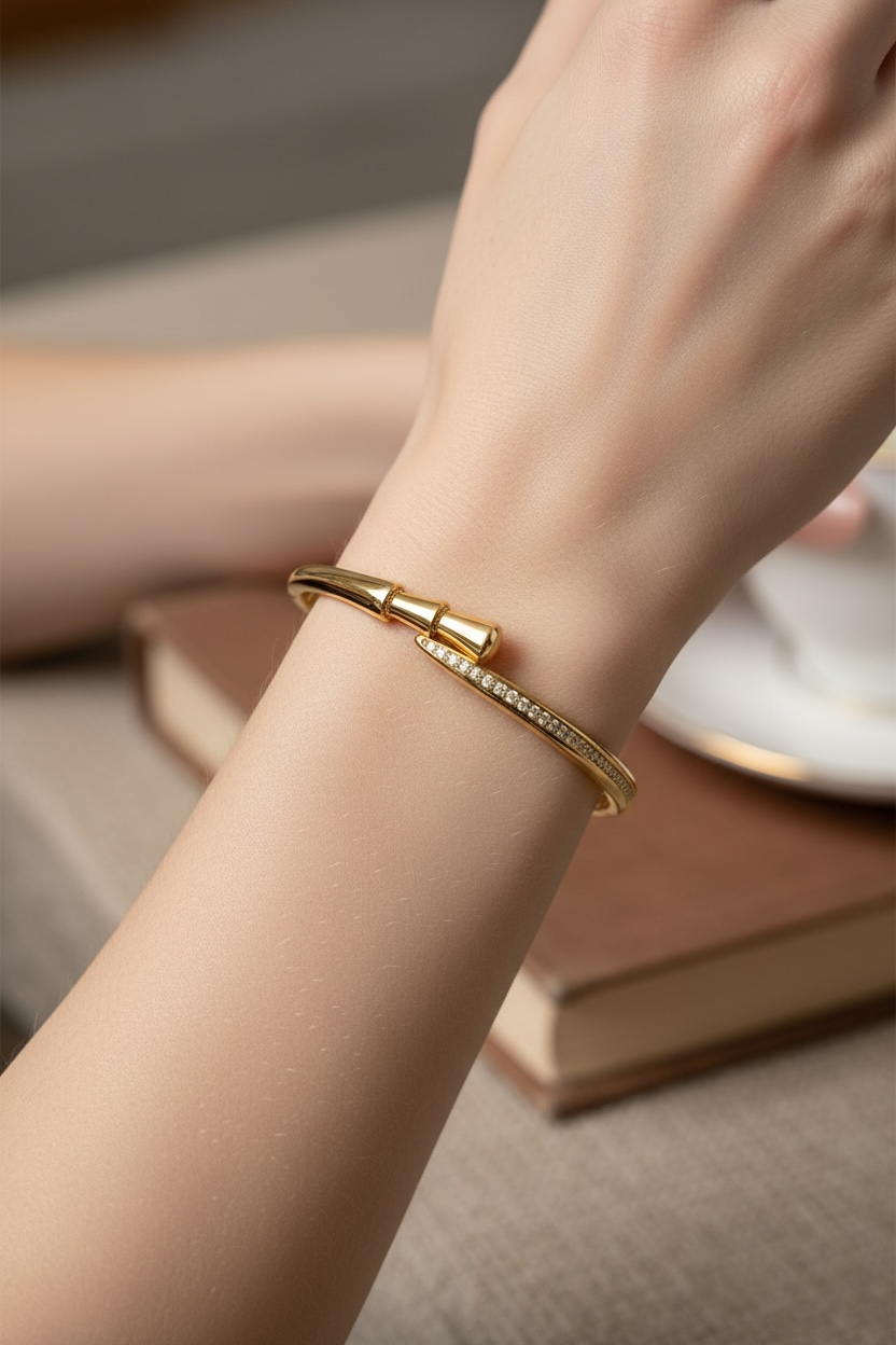 Serpenti Bracelet with Zircon