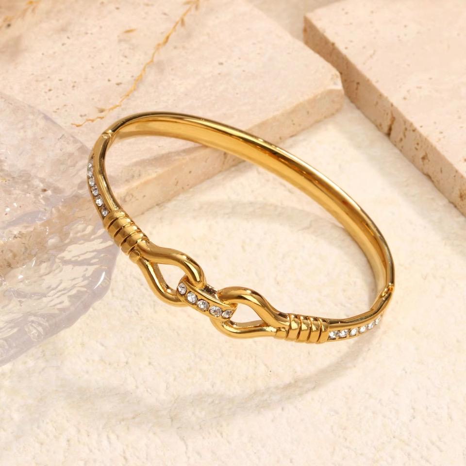 Twist Knot Bracelet