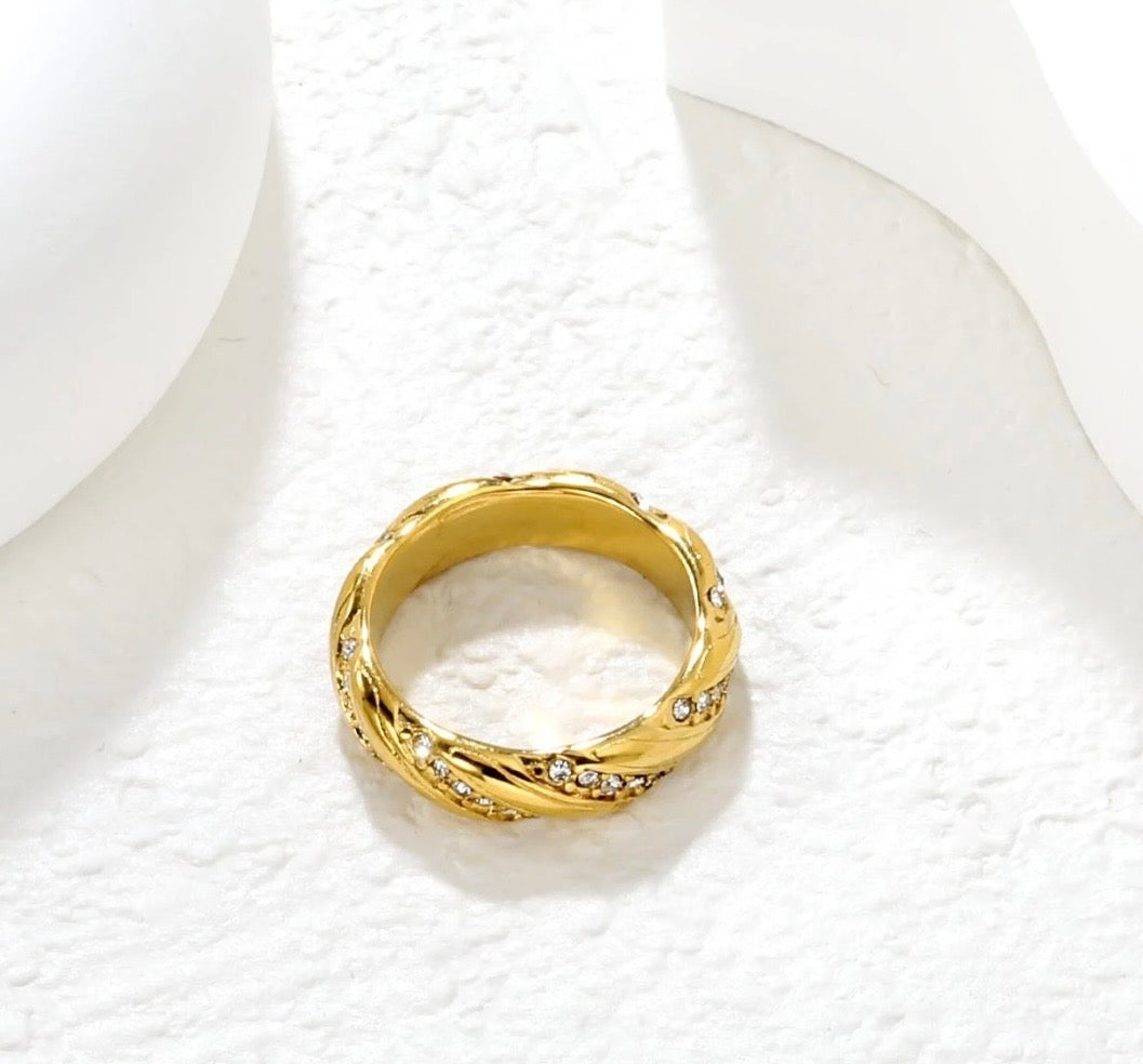 Aurora Crystal Band Ring