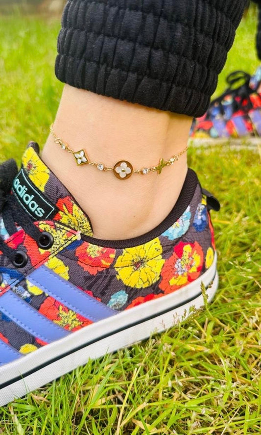 Bloom Clover Anklet