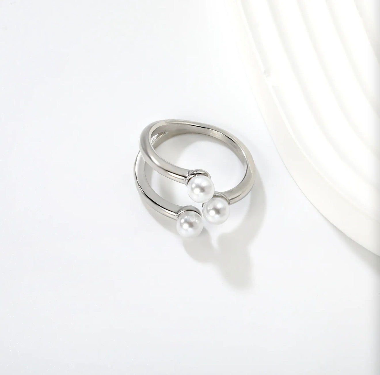 Luna Pearl Ring